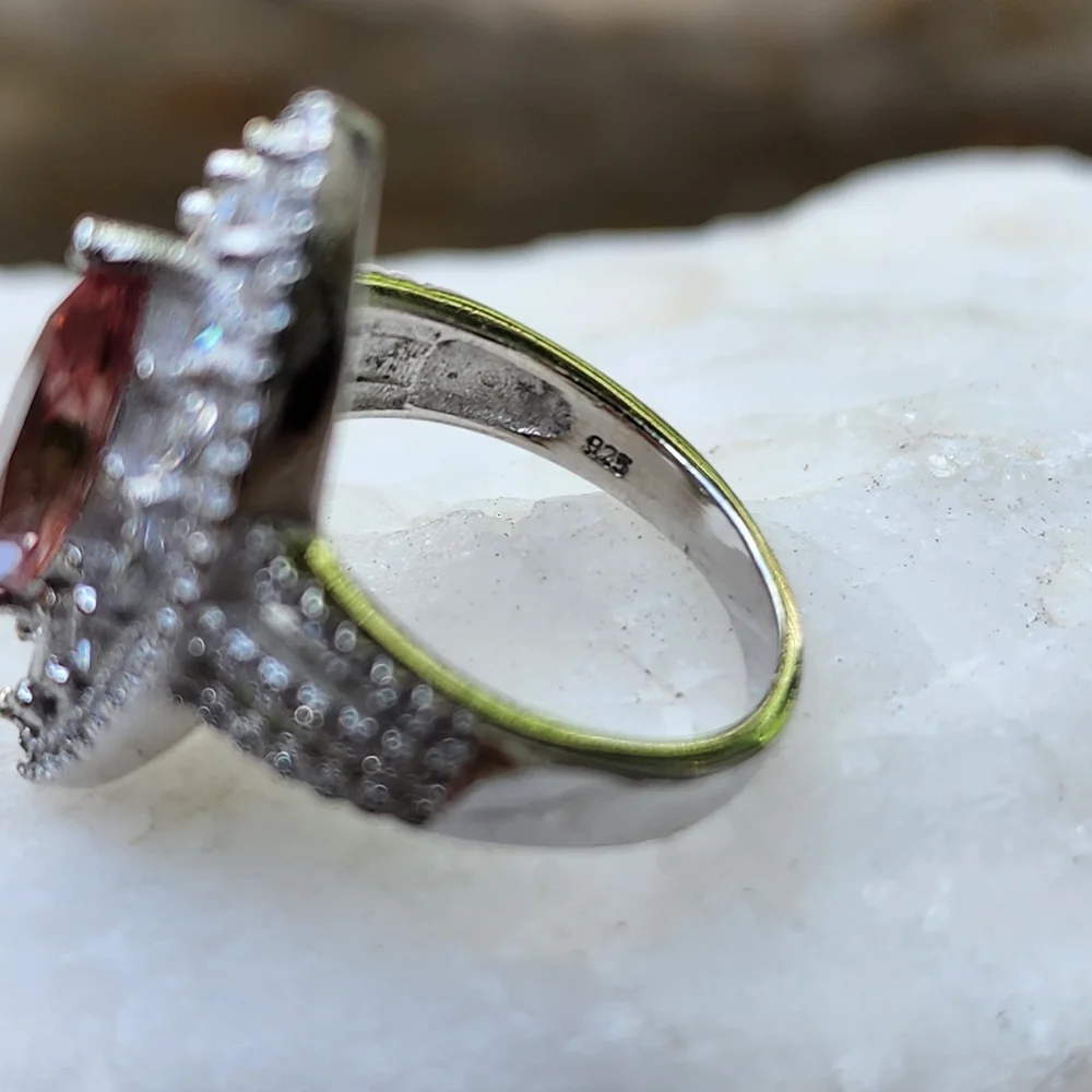 Solid Sterling 925 Silver Elegant Ring Alexandrite Stone White Topaz Crystals